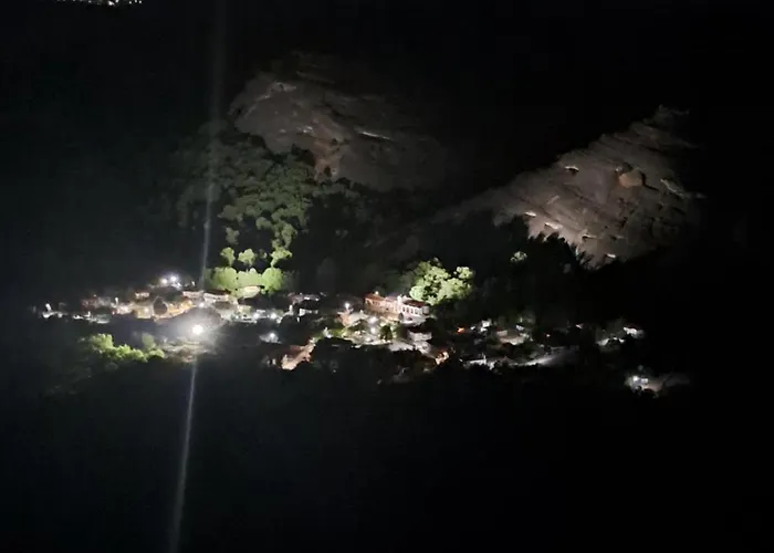 アパート Panos *